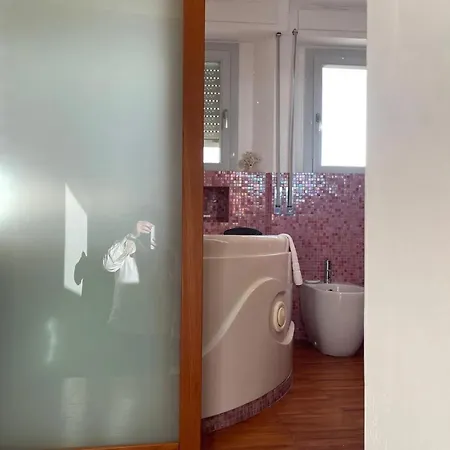 Spacious In With View *