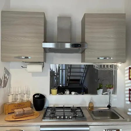 Spacious In With View * מנצ'יאנו