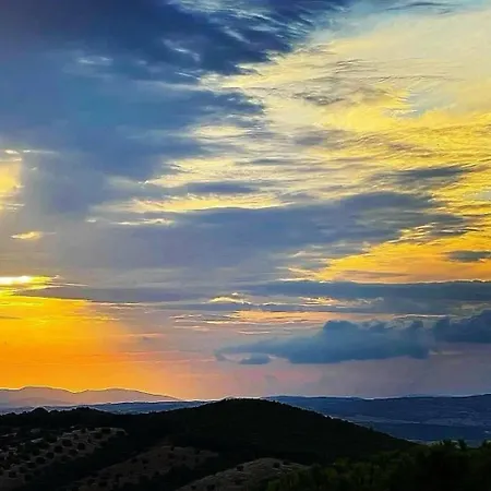 Spacious In With View * Manciano