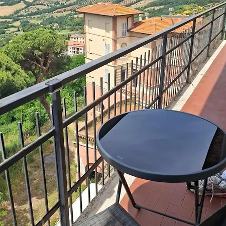 Spacious In With View Διαμέρισμα *