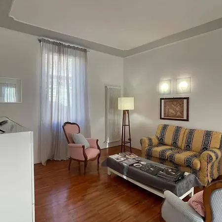 Spacious In With View *